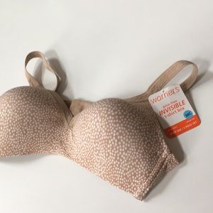 Warner’s wire-free INVISIBLE t-shirt bra